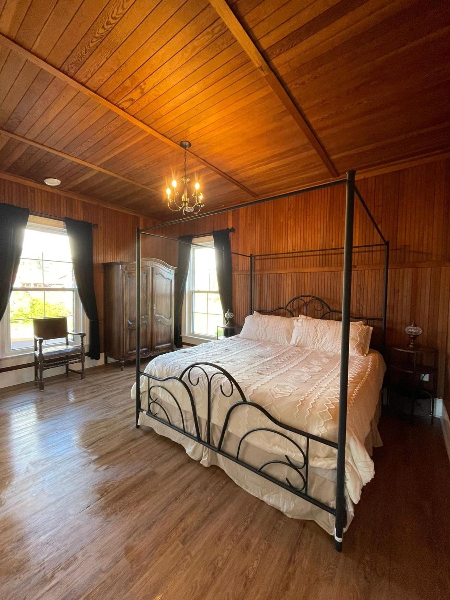Woodside Farm Country Inn Sooke Eksteriør bilde