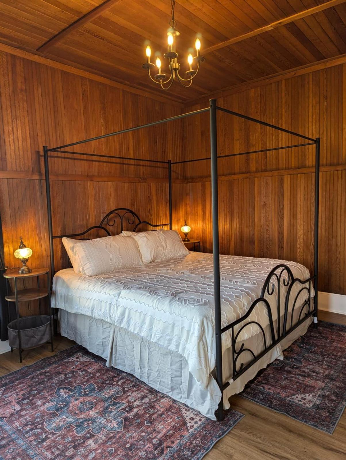 Woodside Farm Country Inn Sooke Eksteriør bilde