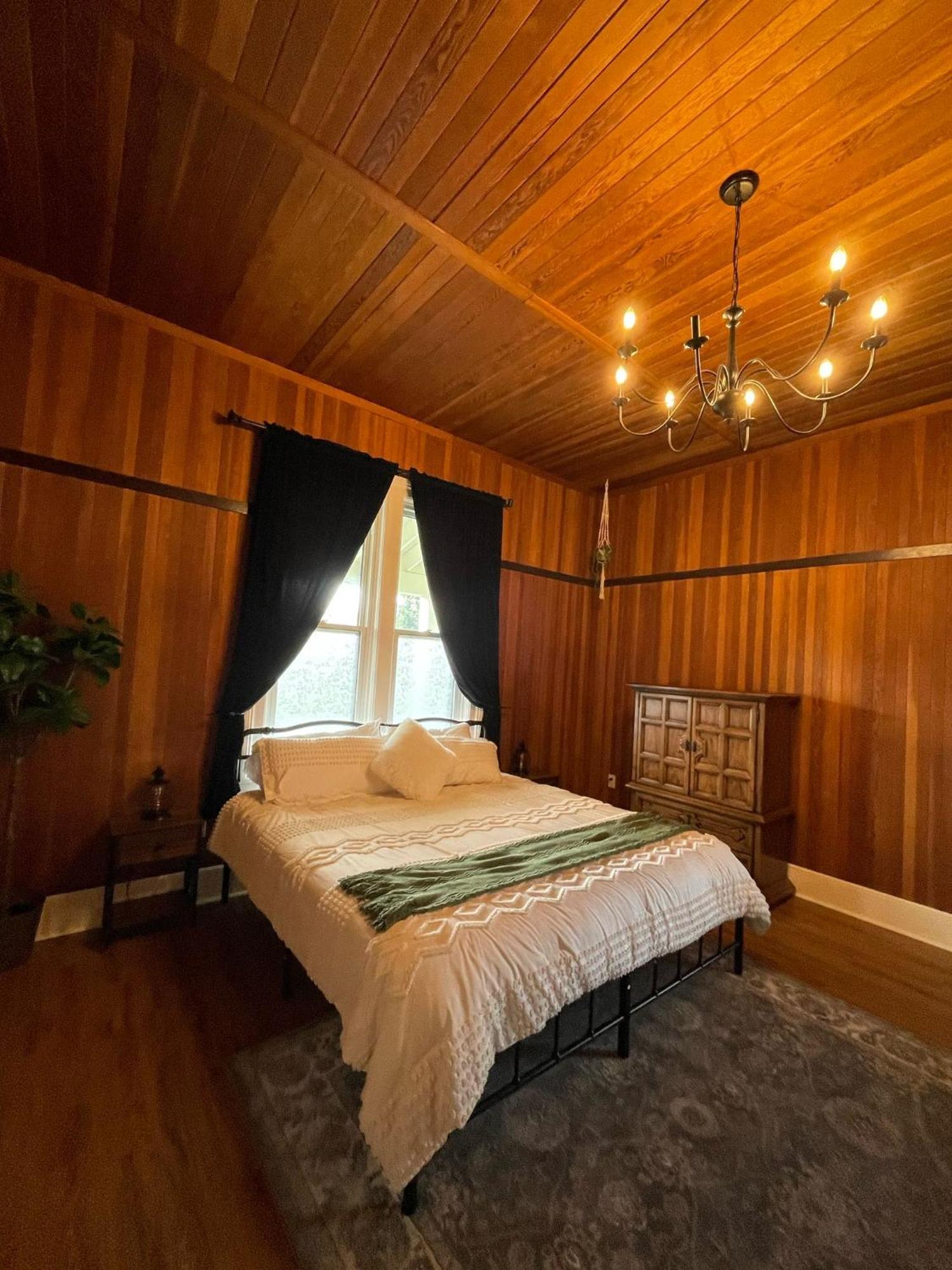 Woodside Farm Country Inn Sooke Eksteriør bilde